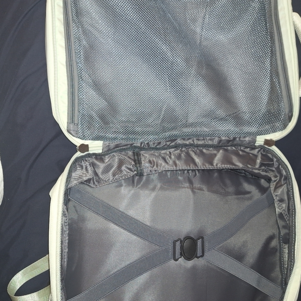 Convertible Backpack Luggage Expandable USB Port - Picture 3 of 6